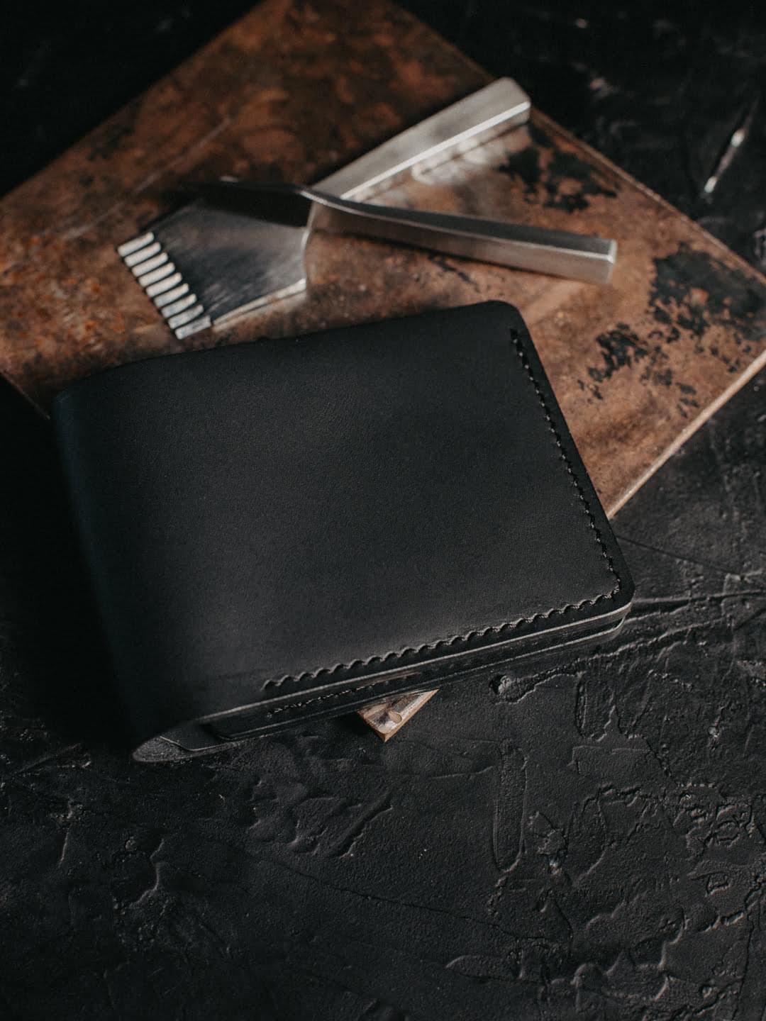 Bifold Clasic – Black